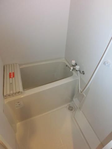 バス・シャワールーム　きれいなバスルーム