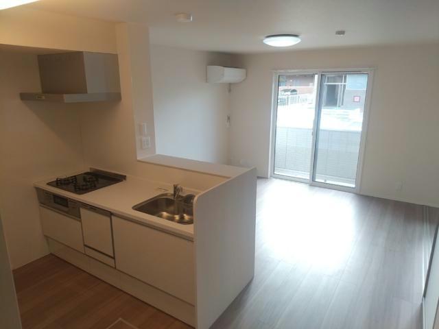 居室・リビング　他号室の写真になります。