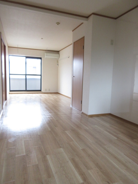 居室・リビング　★広々リビング★