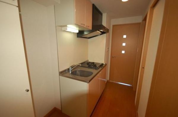 キッチン　※別部屋参考写真