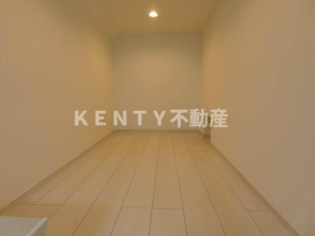 その他部屋・スペース　落ち着いて過ごせるお部屋なので、寝室にいかがでしょうか