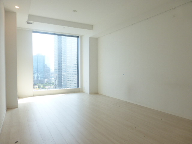 居室・リビング　写真は同タイプ住居です。