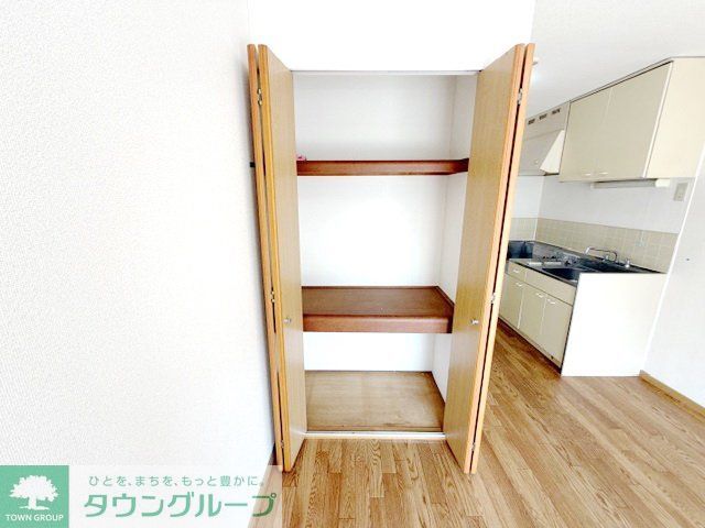 収納　同物件別部屋写真