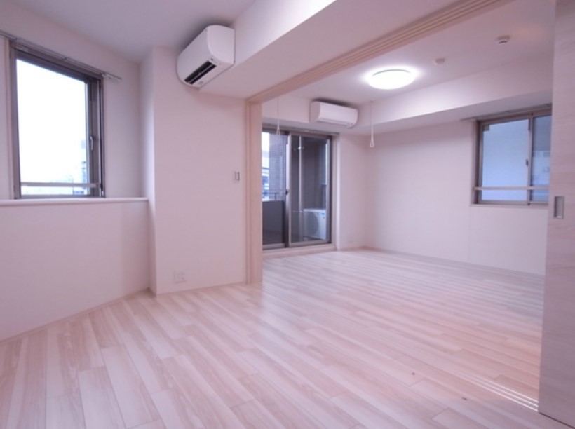 居室・リビング　☆明るい居室☆