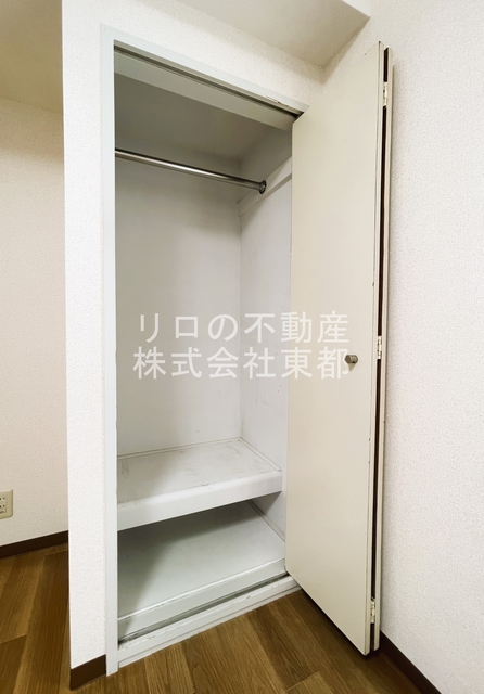収納　パイプハンガー付き☆畳まず衣類を掛けることができます♪