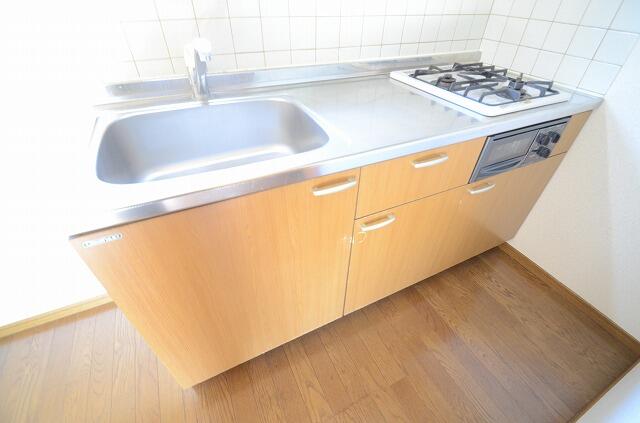 キッチン　※別部屋参考写真