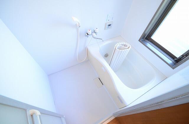 バス・シャワールーム　※別部屋参考写真