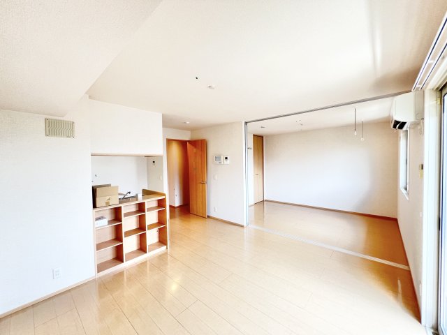 居室・リビング　※別部屋参考写真