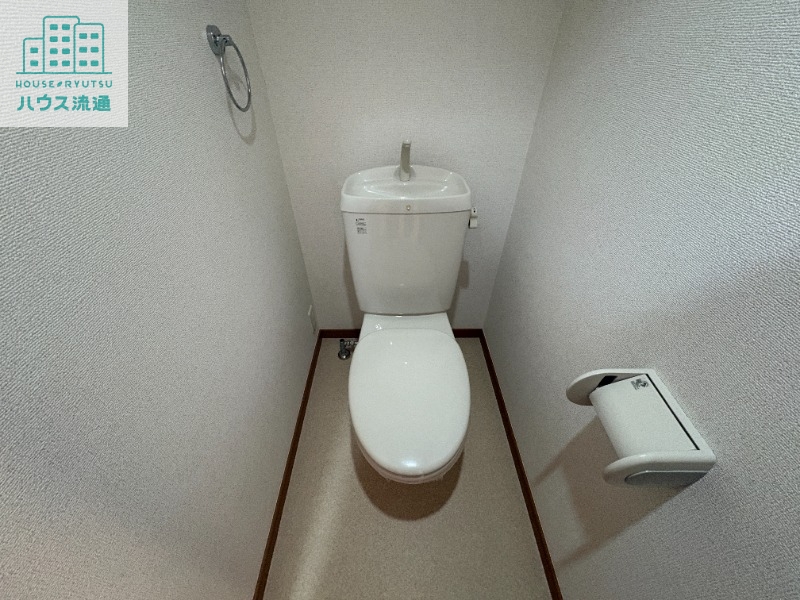 トイレ　※別号室の写真です