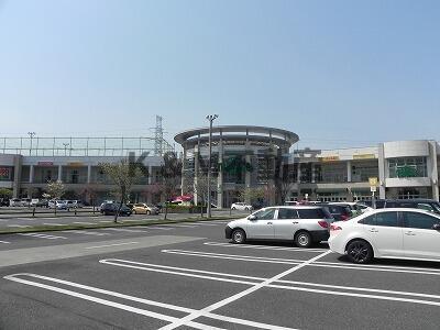 駐車場　車をお持ちの方に嬉しい駐車場付きの物件です