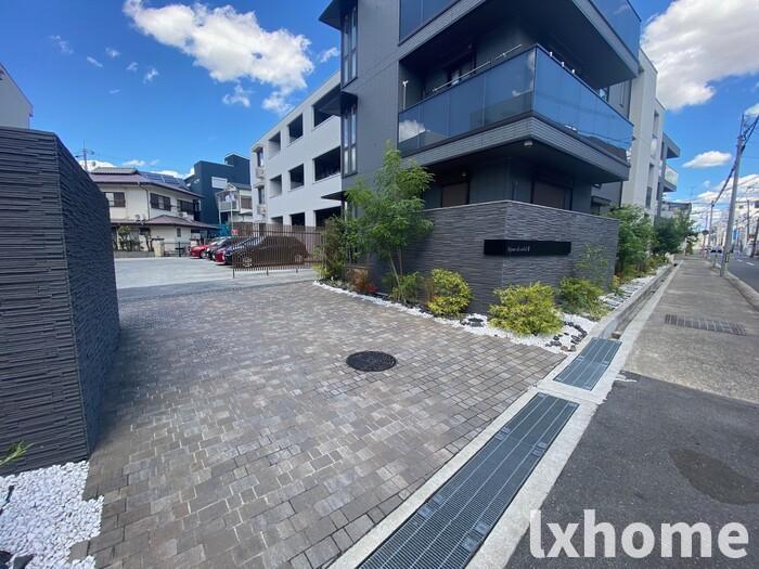 ロビー　建物の内部です