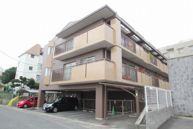 建物外観　閑静な住宅街です。
