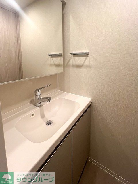 洗面設備　※写真は同タイプ住戸です。