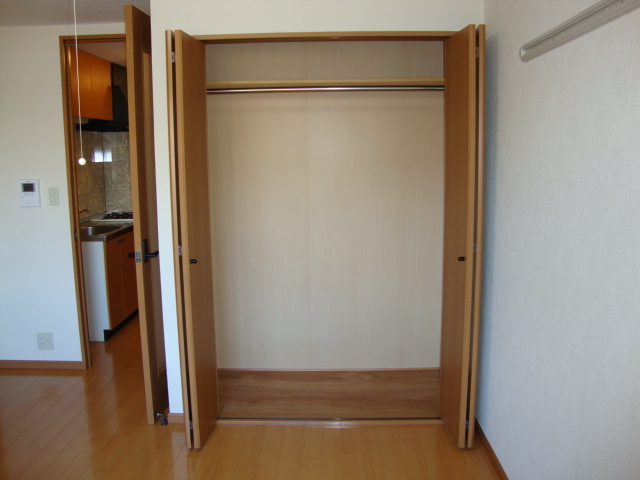 収納　クローゼット