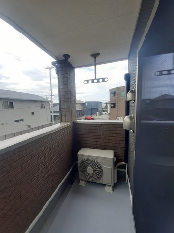 バルコニー　陽当たり良好なバルコニーです