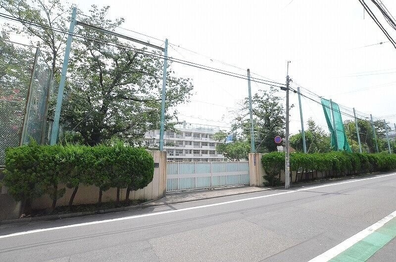 小学校　南六郷小学校（小学校）まで590m