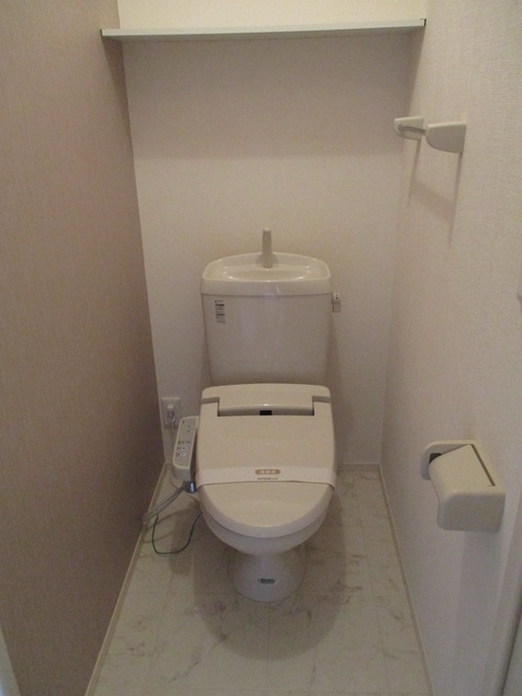 トイレ　同系タイプです。