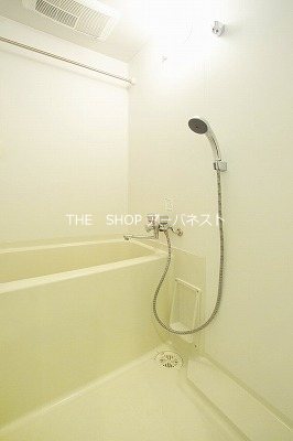 バス・シャワールーム　浴室乾燥機ついてます