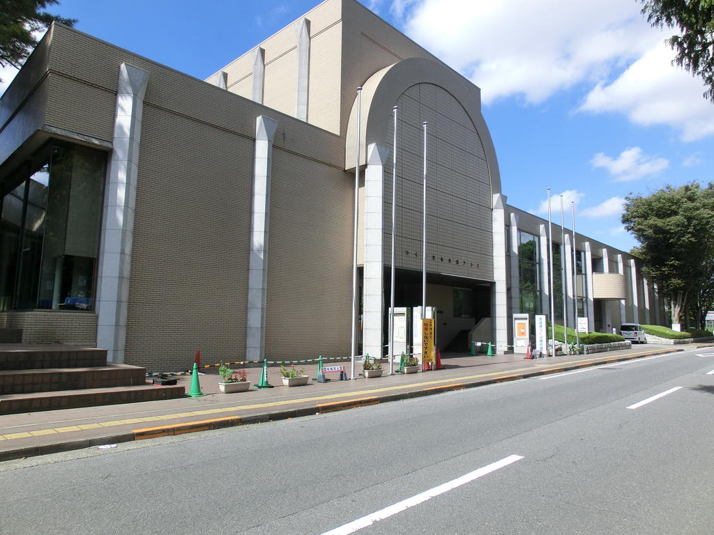 図書館　筑波中央図書館（図書館）まで1000m