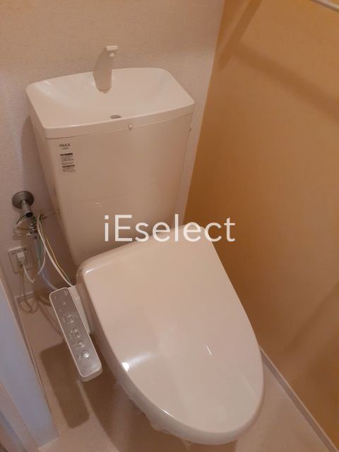 トイレ　温水洗浄便座もございます