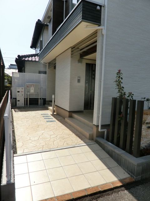 エントランス　お部屋につながるエントランスです