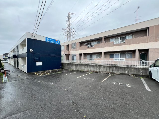 駐車場　もちろん駐車場もあります