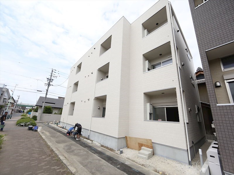 建物外観　外観　オートロック付　デザイナーズ