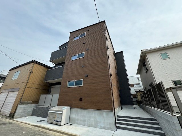建物外観　コンフォーティア八潮のご紹介は住まいの窓口アソシエへ