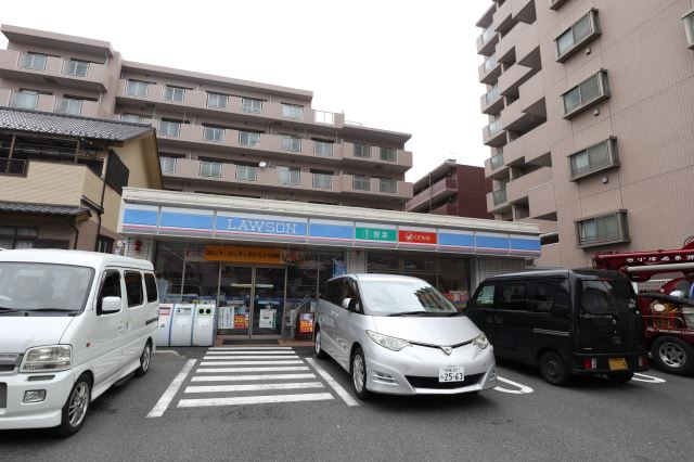コンビニ　ローソン（コンビニ）まで190m