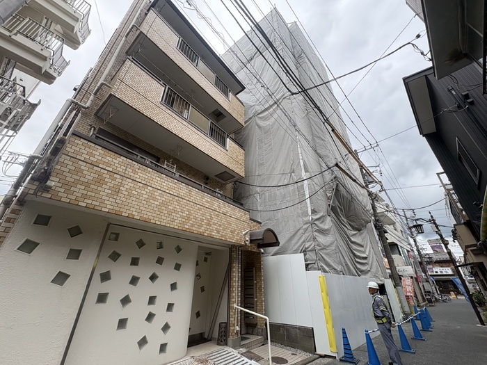 建物外観　建築中