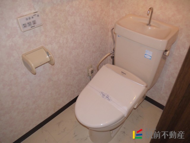 トイレ　写真は別部屋