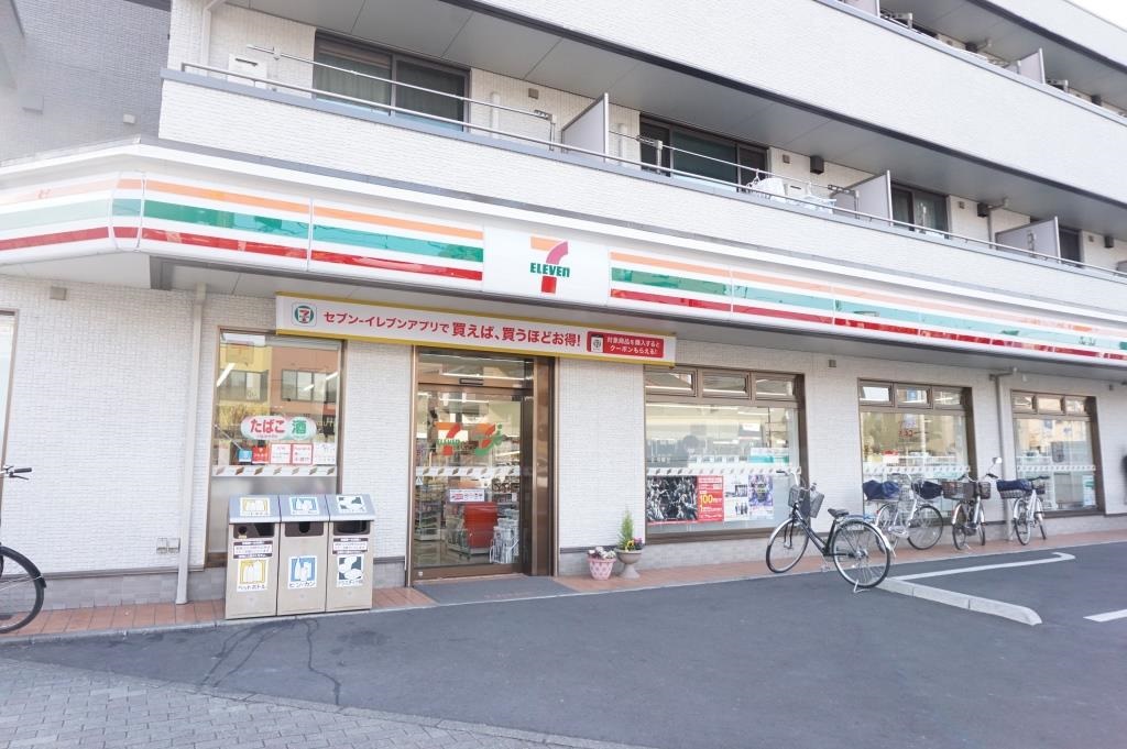 コンビニ　セブンイレブン 北越谷駅東口店（コンビニ）まで375m