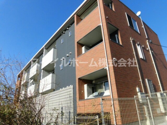 建物外観　落ち着いた雰囲気の外観です