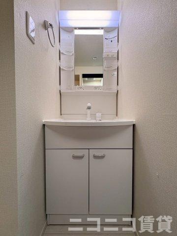 洗面設備　別号室イメージの為、現状を優先致します。