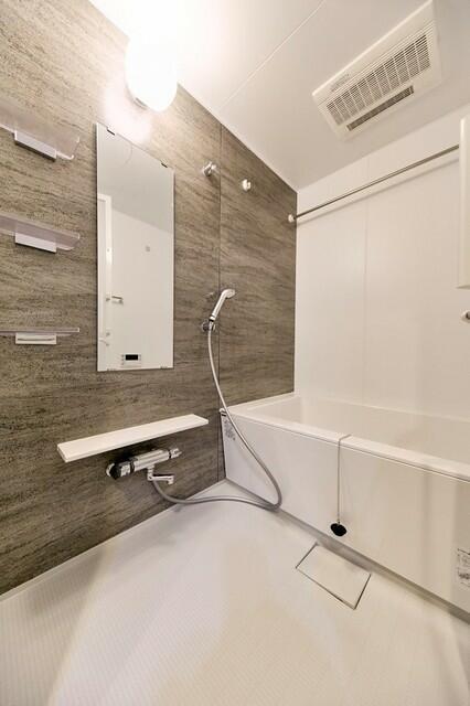 バス・シャワールーム　※写真は同タイプ住戸です。