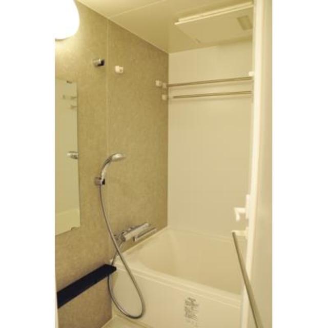 バス・シャワールーム　※写真は同タイプ住戸です。