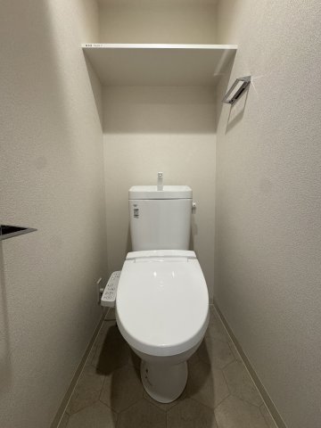 プレサンス大国町ラヴェニールのトイレ写真