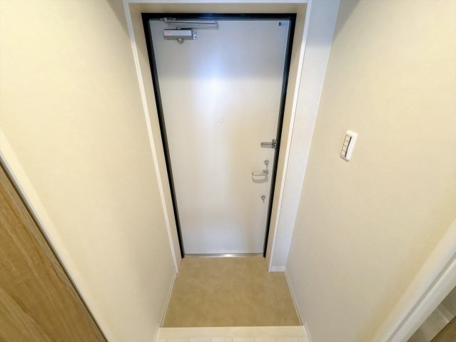 NINE RESIDENCEの玄関写真
