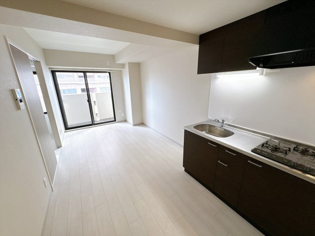 NINE RESIDENCEの居間写真