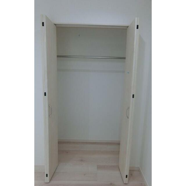 収納　収納たっぷりクローゼット付！