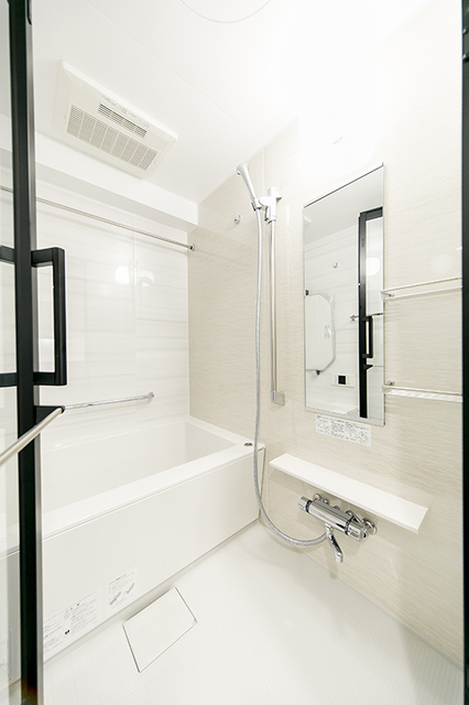 バス・シャワールーム　※写真は同タイプ住戸です。