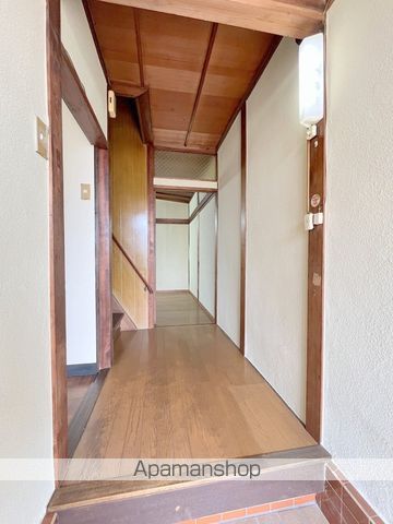 南海本線 諏訪ノ森駅 徒歩9分 2階建 築62年の玄関写真