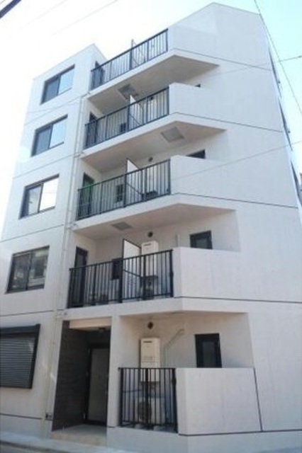 建物外観　５階建ての賃貸マンション