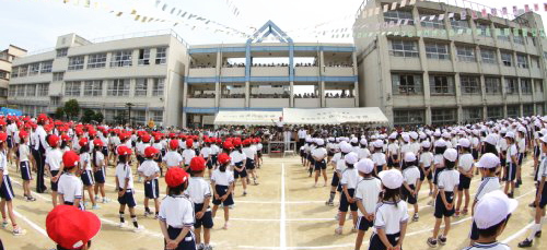 小学校　森河内小学校（小学校）まで724m