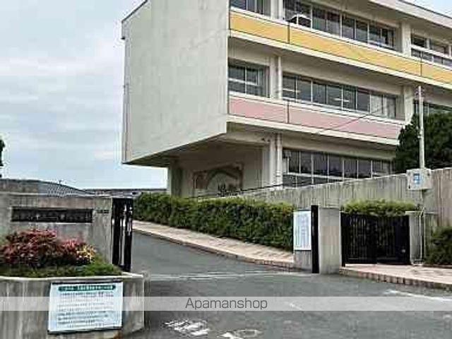 小学校　筑紫野市立二日市北小学校（小学校）まで397m
