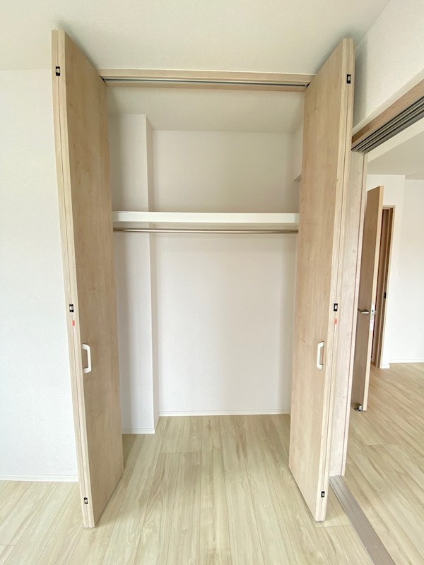 収納　（参考写真）同じ間取の別のお部屋です
