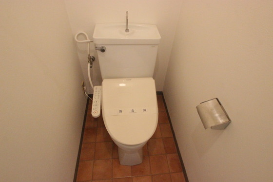 トイレ　※別部屋の写真です