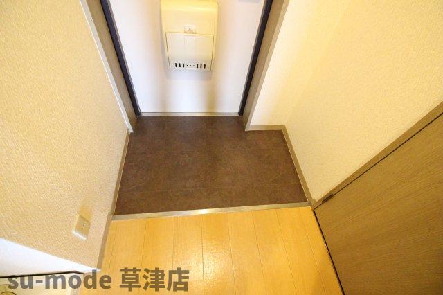 センチュリー玉川の玄関写真