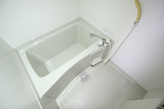バス・シャワールーム　※別部屋の写真です