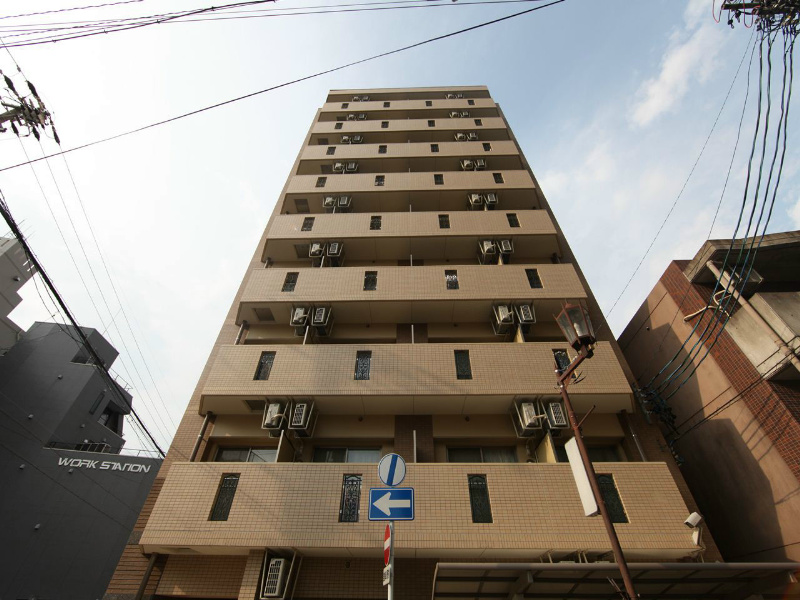 建物外観　外観　防犯カメラ付　オートロック　外壁タイル張り